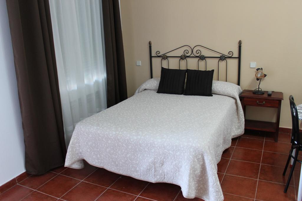 Hostal Restaurante "El Cercao" Sauca Rom bilde